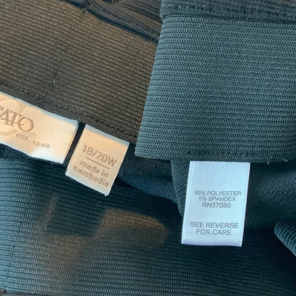 Women’s Plus Size Pants - Picture 4 of 4